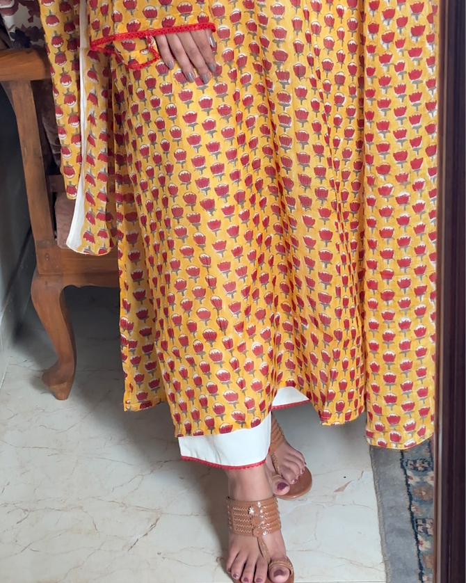 Laal Kamal Kameez Set