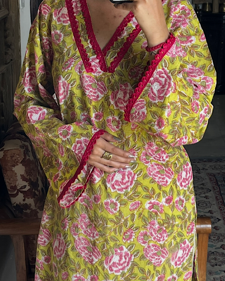 Khus Middle Eastern Kameez