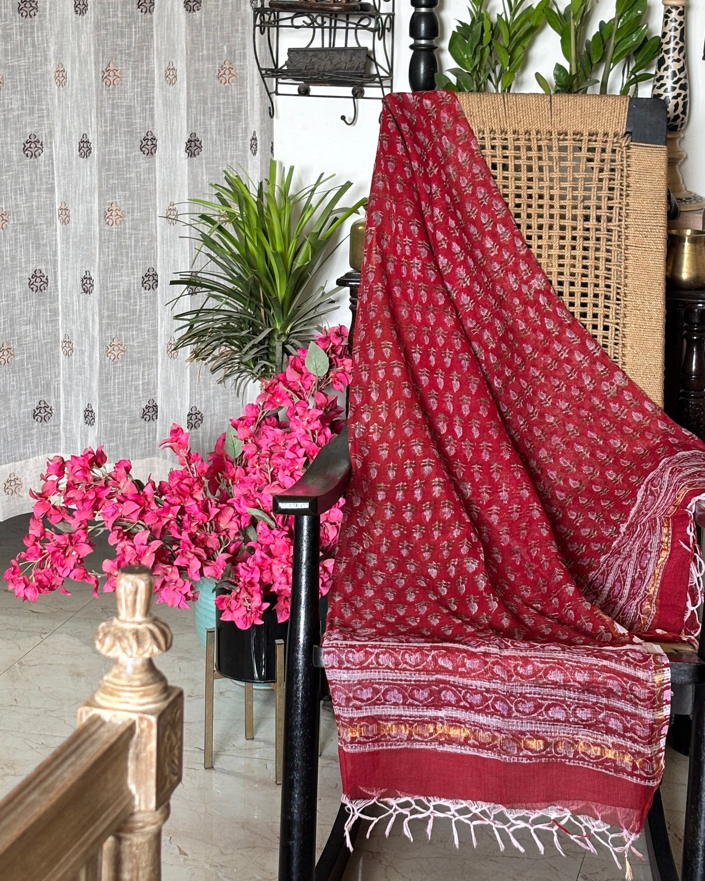 Laal Gulab Dupatta