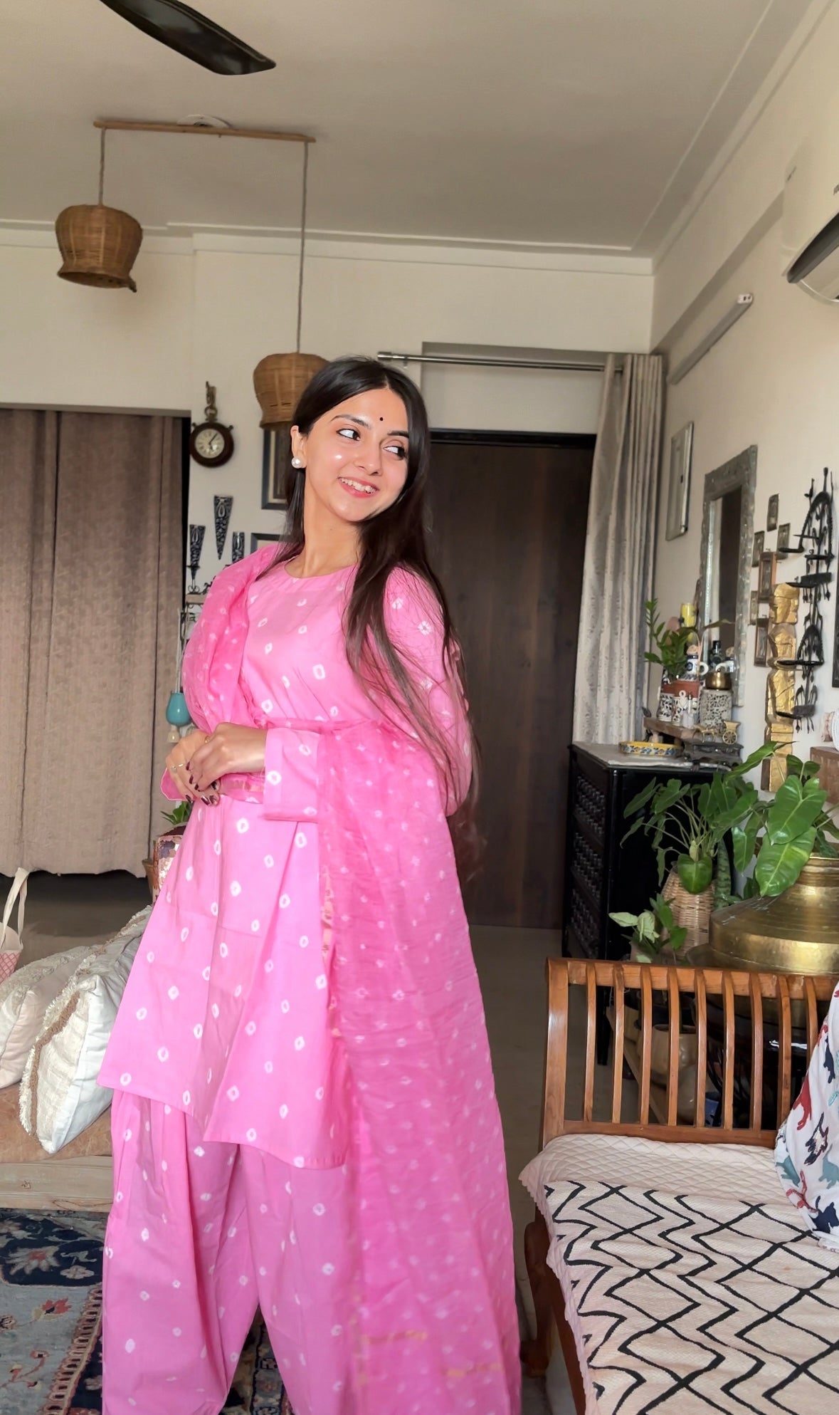 raqeeb pink bandhni