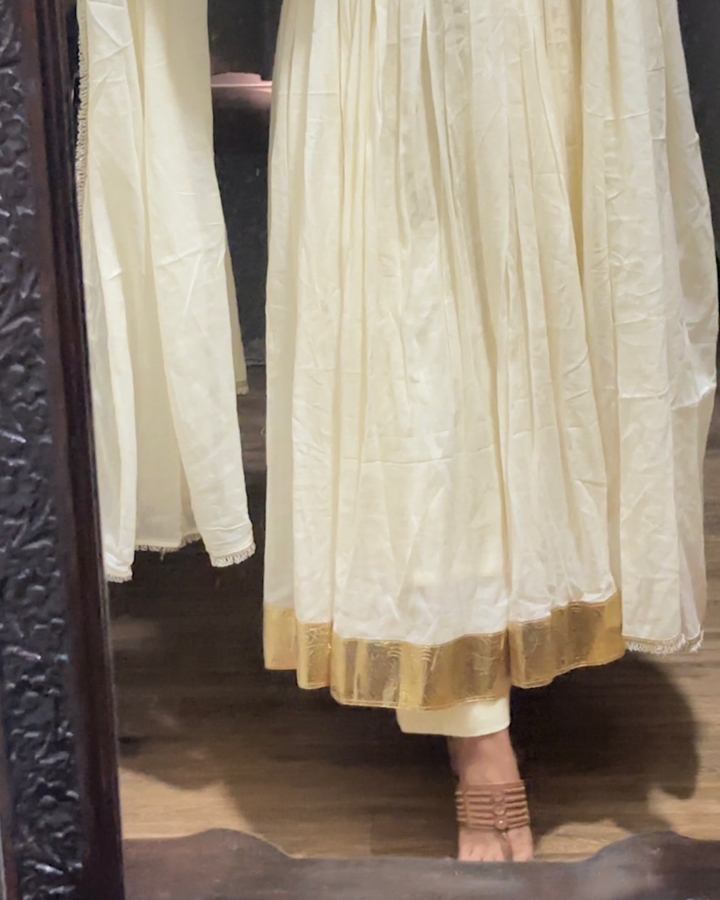 Chaand Set Anarkali