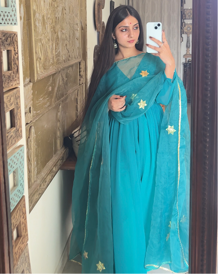 Nilah georgette Angrakha