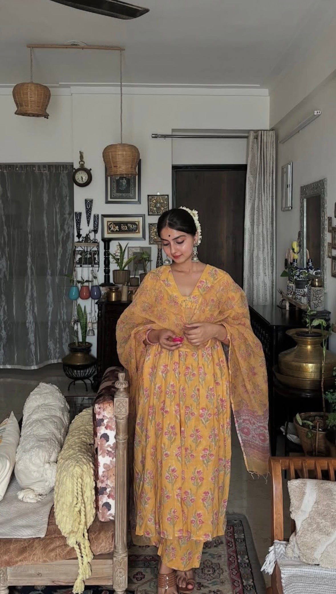swarna in yellow