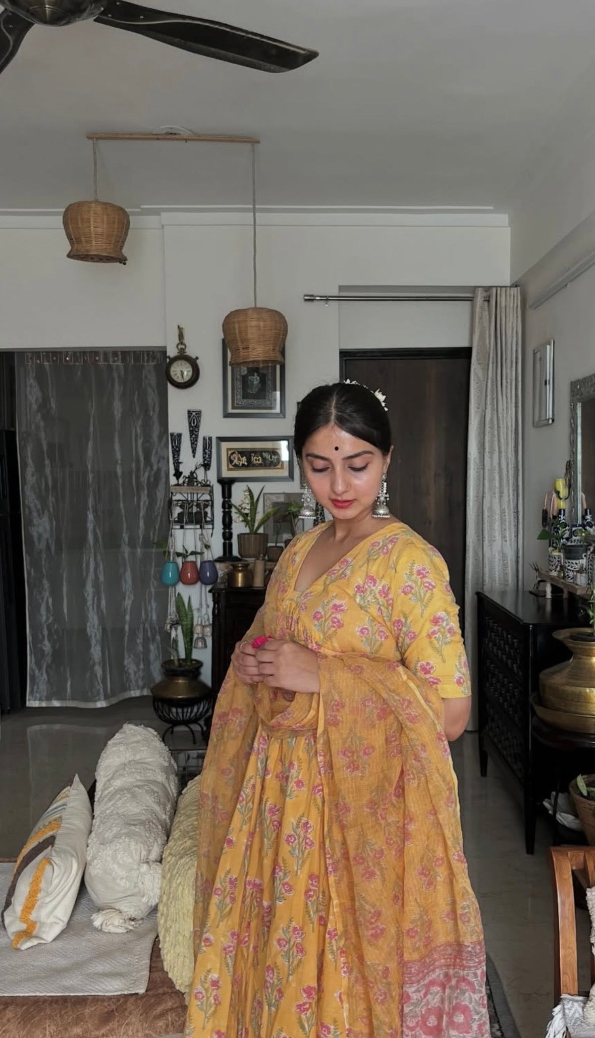swarna in yellow