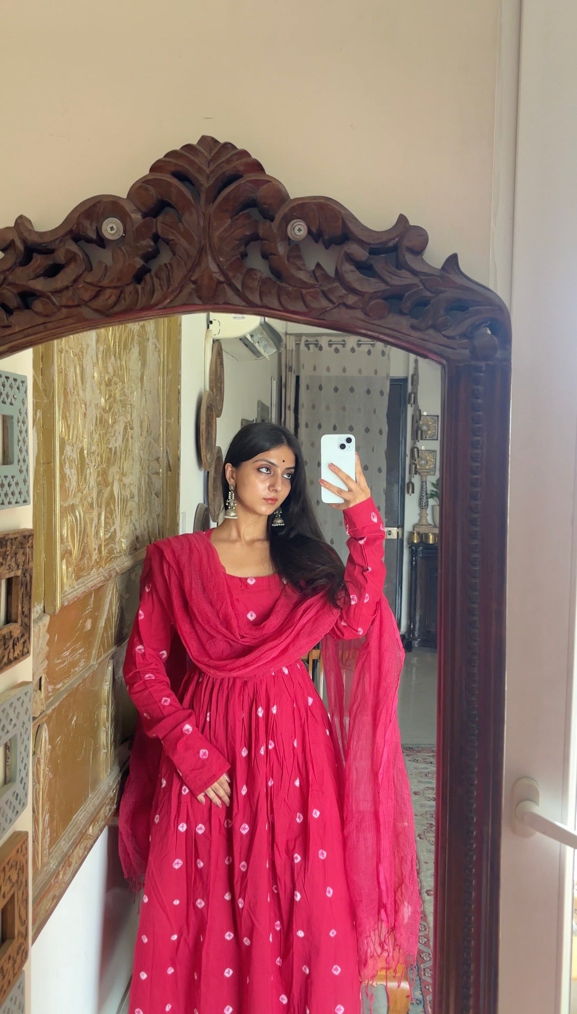 Raani pink bandhni raqeeb