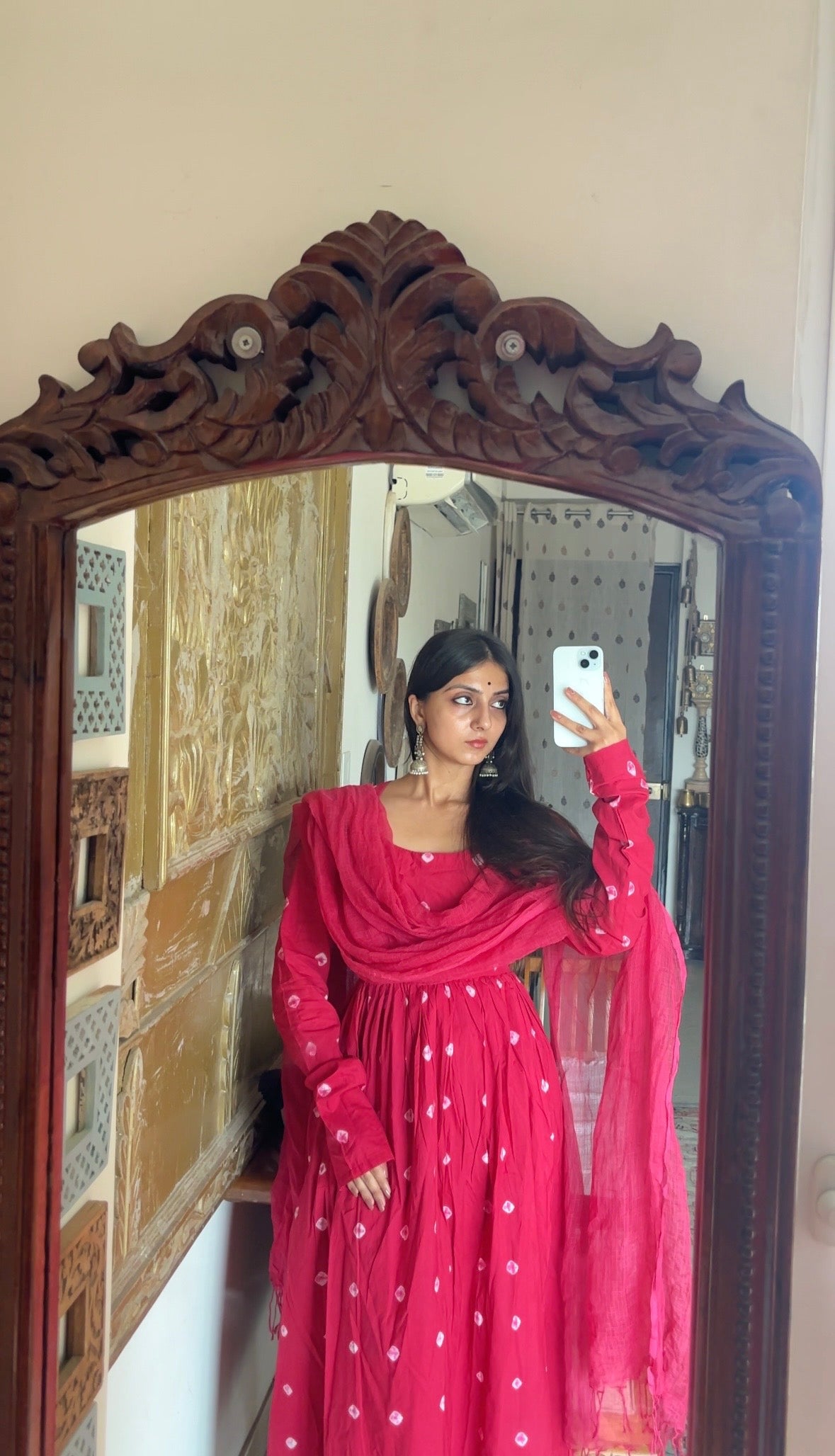 Raani pink bandhni raqeeb