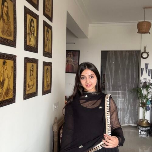 Khirad ( inspired by Humsafar's khirad)